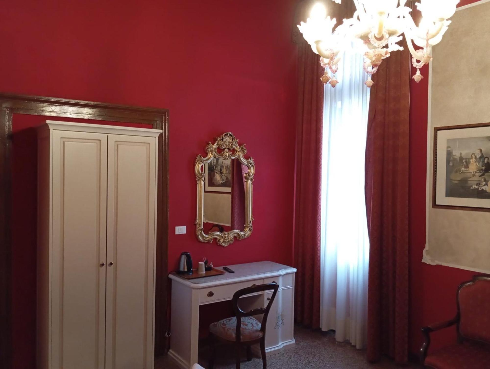 Palazzo Lion Morosini - Check In Presso Locanda Ai Santi Apostoli Venecia Exterior foto