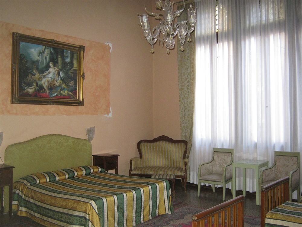 Palazzo Lion Morosini - Check In Presso Locanda Ai Santi Apostoli Venecia Exterior foto