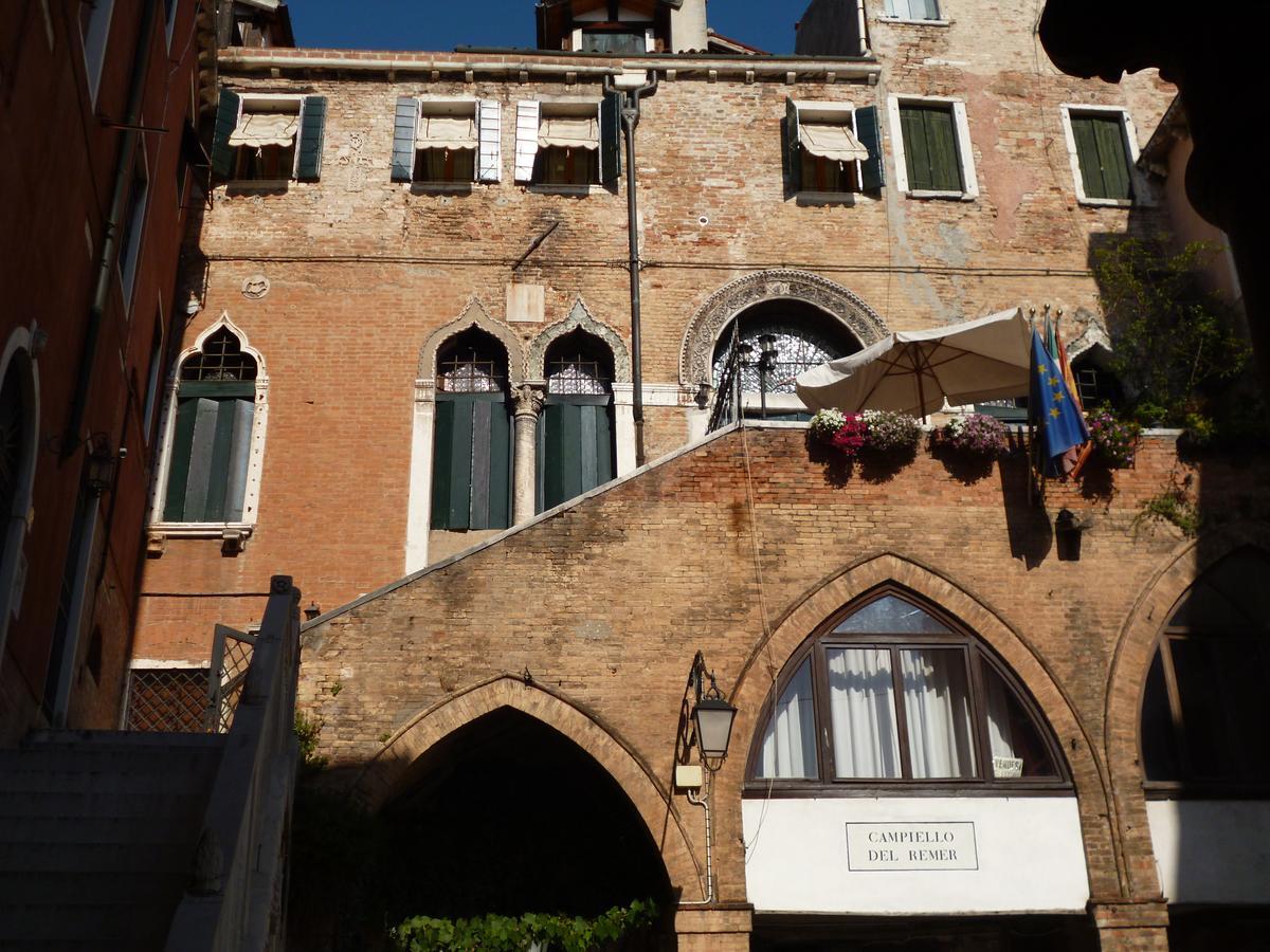 Palazzo Lion Morosini - Check In Presso Locanda Ai Santi Apostoli Venecia Exterior foto